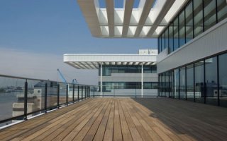 Lame Bamboo de Siplast, solution esthétique pour les terrasses avec platelage... en bambou ! Batiweb Lame Bamboo de Siplast, solution esthétique pour les terrasses avec platelage... en bambou ! Batiweb