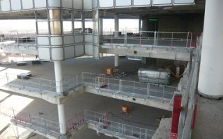 Avec COMBISAFE, la protection de bordures atteint de nouveaux sommets au SALON BAUMA 2016 Batiweb Avec COMBISAFE, la protection de bordures atteint de nouveaux sommets au SALON BAUMA 2016 Batiweb