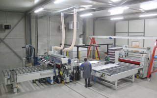 Euradif investit dans une nouvelle ligne d’encollage automatisé Batiweb Euradif investit dans une nouvelle ligne d’encollage automatisé Batiweb