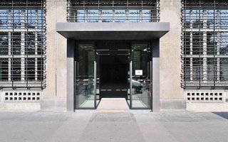 Les portes automatiques GEZE au sein du plus grand bureau de poste de Suisse Batiweb Les portes automatiques GEZE au sein du plus grand bureau de poste de Suisse Batiweb