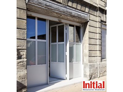 Porte Grand Trafic prête à poser VISION, la garantie de la performance et de la qualité ! Batiweb Porte Grand Trafic prête à poser VISION, la garantie de la performance et de la qualité ! Batiweb