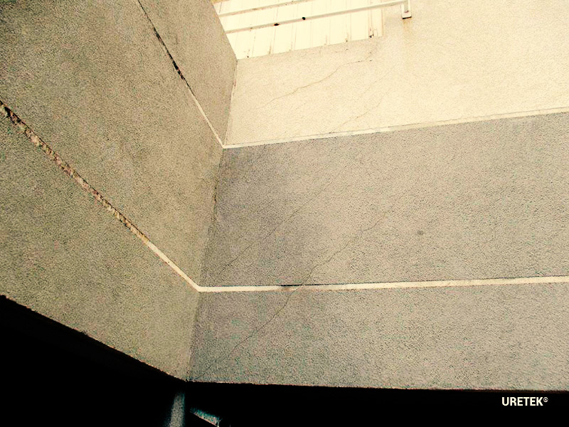 fissures extérieures en escalier