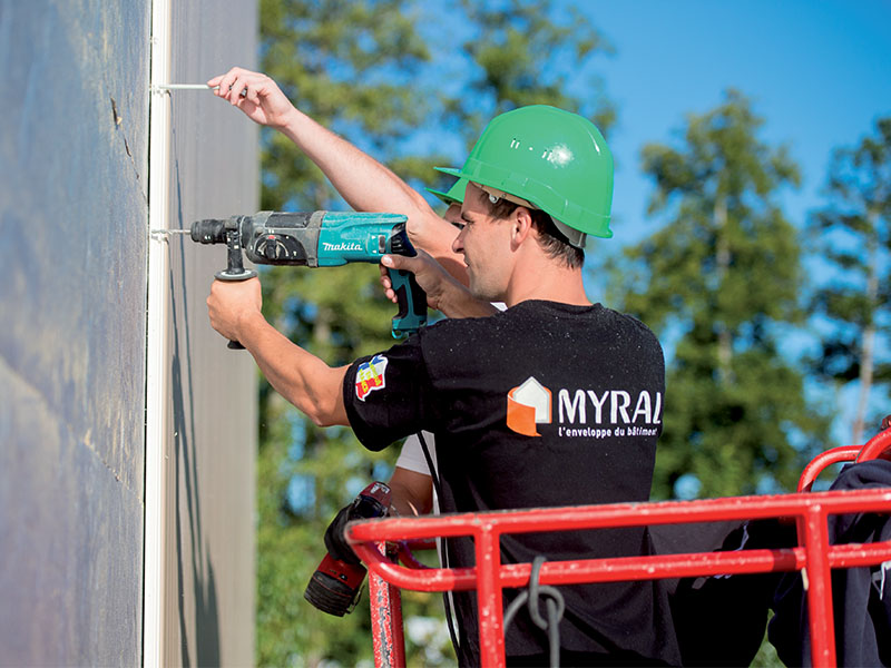 Les experts Myral - Sébastien Licois, responsable du service technique Myral : « Du conseil pour les architectes, une assurance-qualité pour les poseurs » - Batiweb