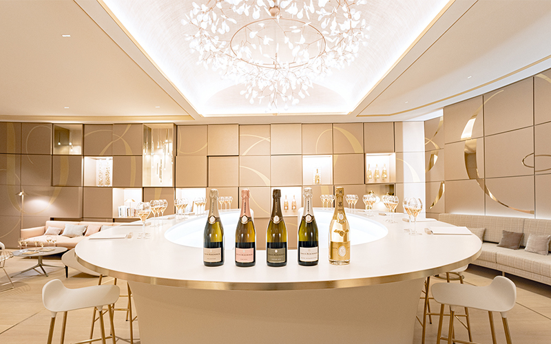 Champagne Maison Roederer : un comptoir HIMACS en majesté - Batiweb