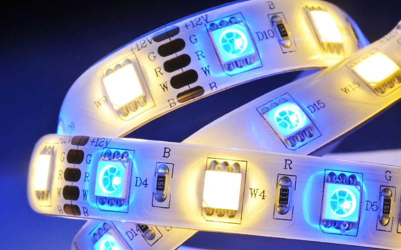 Ruban LED : un éclairage moderne et facile à installer - Batiweb
