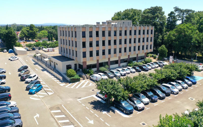 KP1 inaugure son nouveau siège social à Avignon : un industriel dynamique, employeur majeur de la région - Batiweb