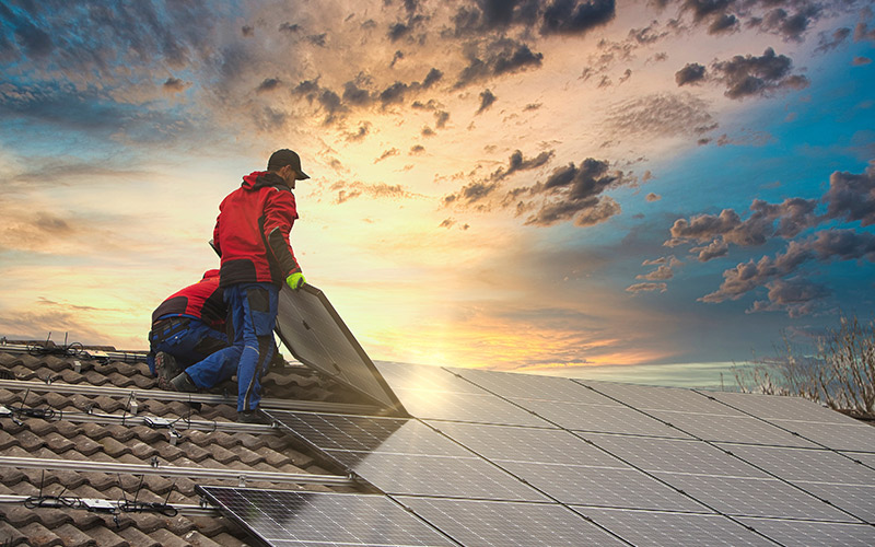 Les panneaux photovoltaïques : une solution durable et rentable - Batiweb