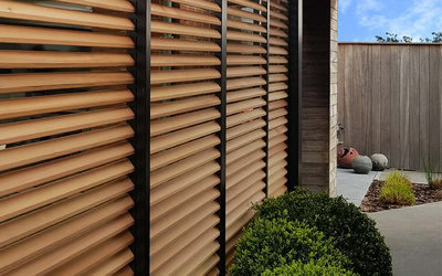 DucoSlide : panneaux coulissants brise-soleil