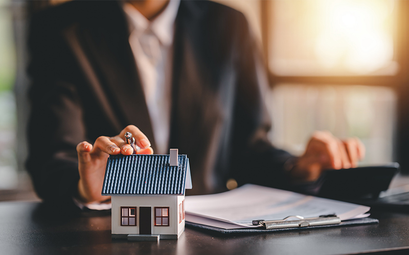 Comment changer d'assurance emprunteur après son achat immobilier ? - Batiweb