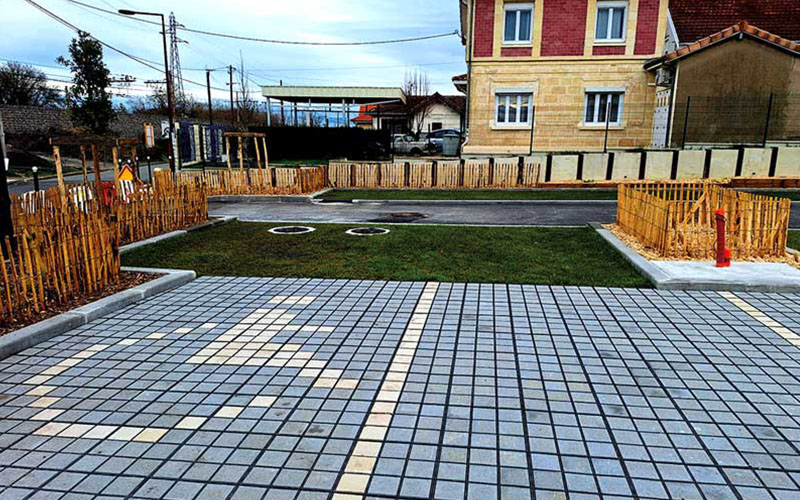 Parkings perméables : les dalles OCITY, robustes, esthétiques et écoresponsables - Batiweb