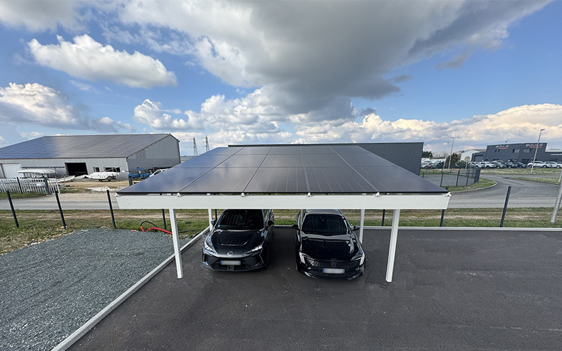 Closura 2025 : ombrière solaire 100 % aluminium français - Batiweb