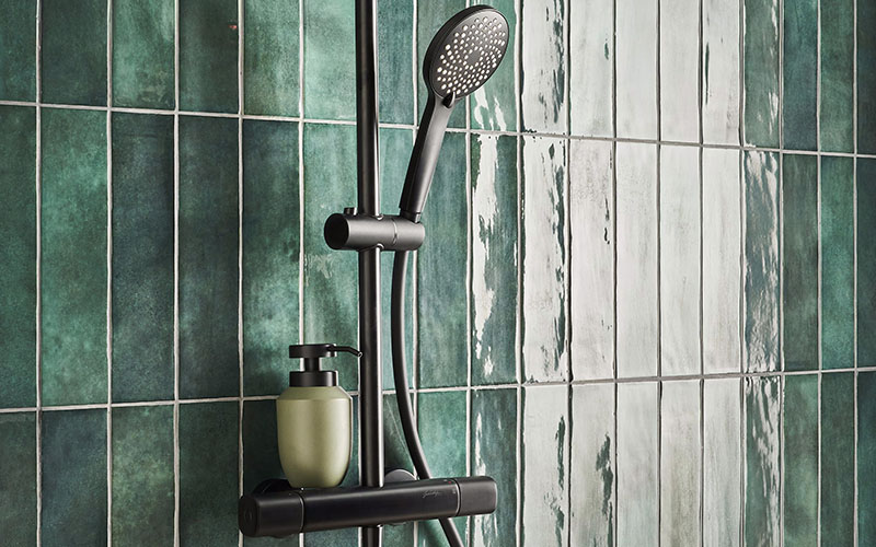 Rénover votre salle de bains : July+, la collection sans compromis - Batiweb