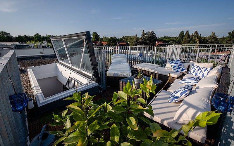 LAMILUX Flat Roof Access Hatches : accès élégants aux toits-terrasses - Batiweb