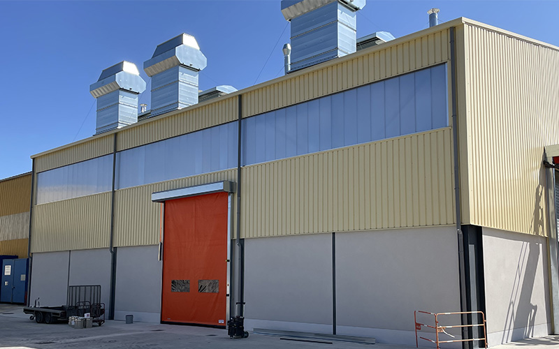 Inauguration du nouveau bâtiment de grenaillage et de peinture - Batiweb