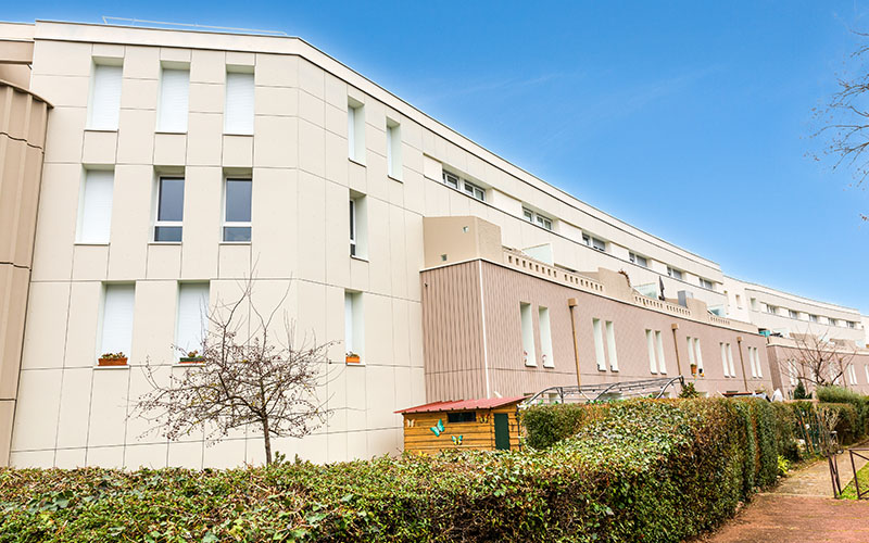 Bardage Hardie® : design durable et isolation renforcée - Batiweb