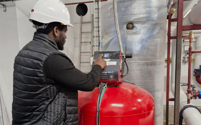 Mise en service à 850 € HT + 2 purgeurs offerts avec Aalberts HFC cet été - Batiweb