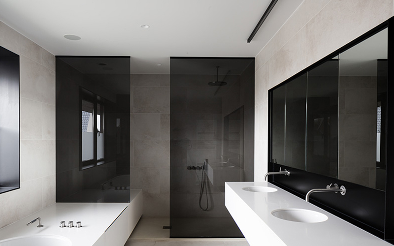 Planibel Dark Grey : la signature d'un style architectural audacieux - Batiweb