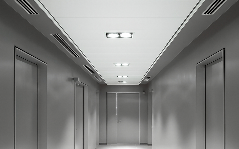 Knauf Ceiling Solutions lance le plafond METAL F-H 600 SF : stabilité au feu et design sans compromis - Batiweb