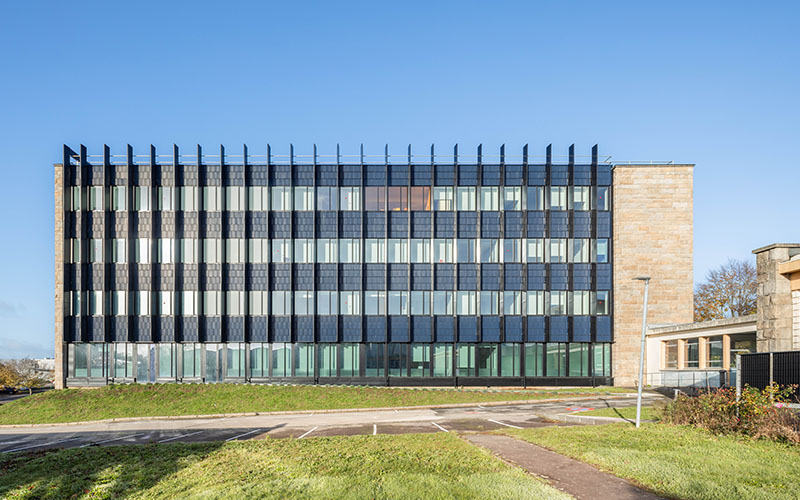 À Brest, le bâtiment G de l’UBO fait peau neuve avec JI Magine - Batiweb
